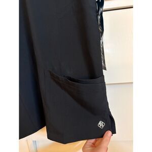 UA Black Easy STRETCH Butter Soft Tessa Women's 5-Pocket V-Neck Scrub Top